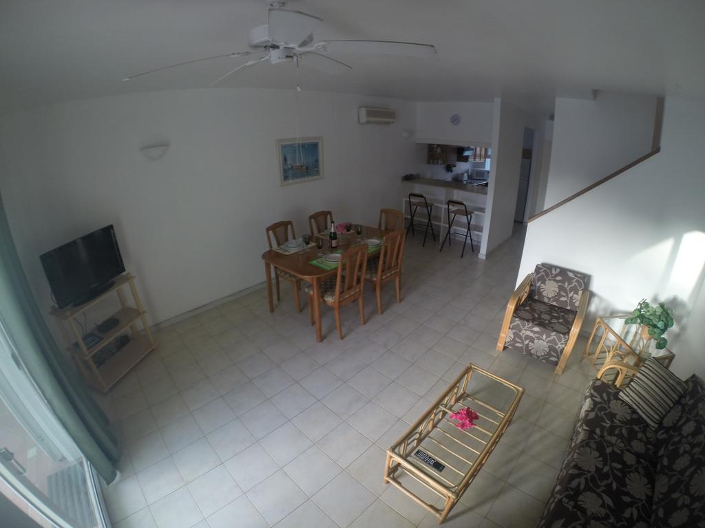 Antigua Chiama Italia Villas Jolly Harbour Exterior foto